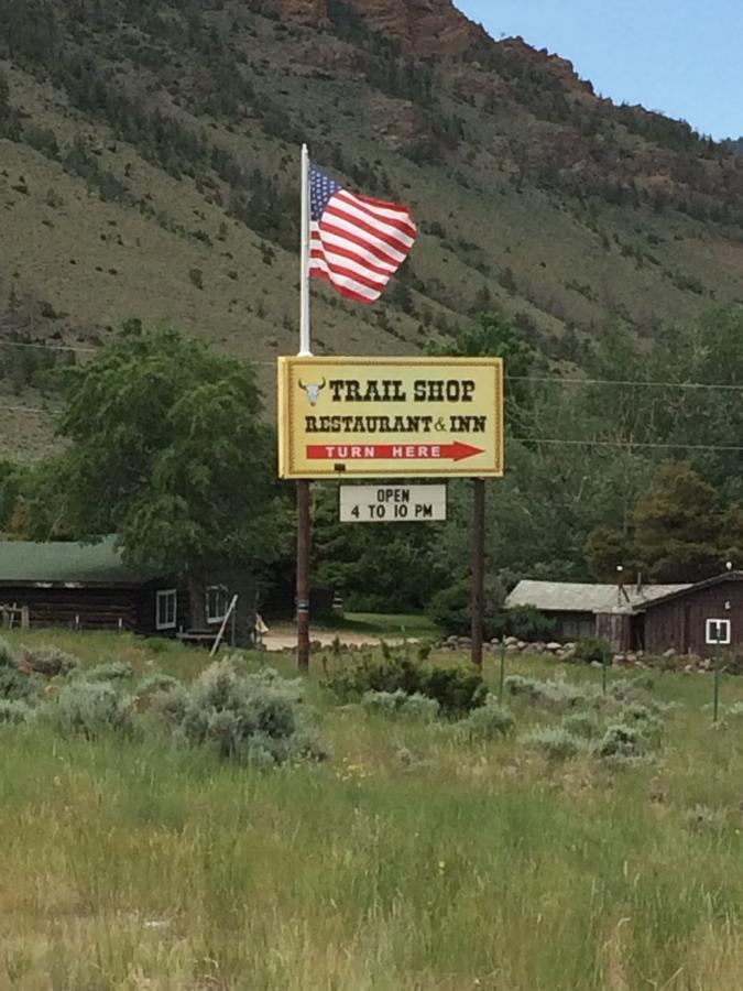 Trail Shop Inn Wapiti Exteriér fotografie